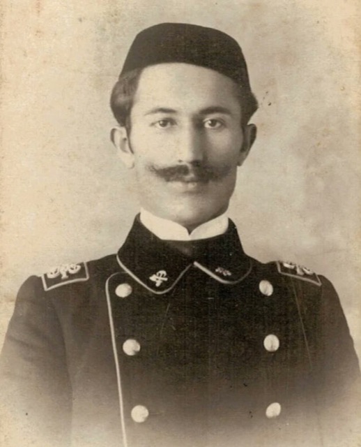 Махач Дахадаев