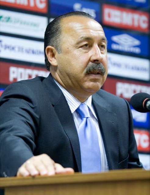 Валерий Газзаев